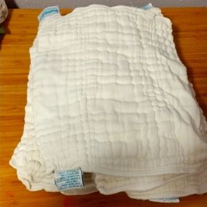 12 Bumkins prefold diapers